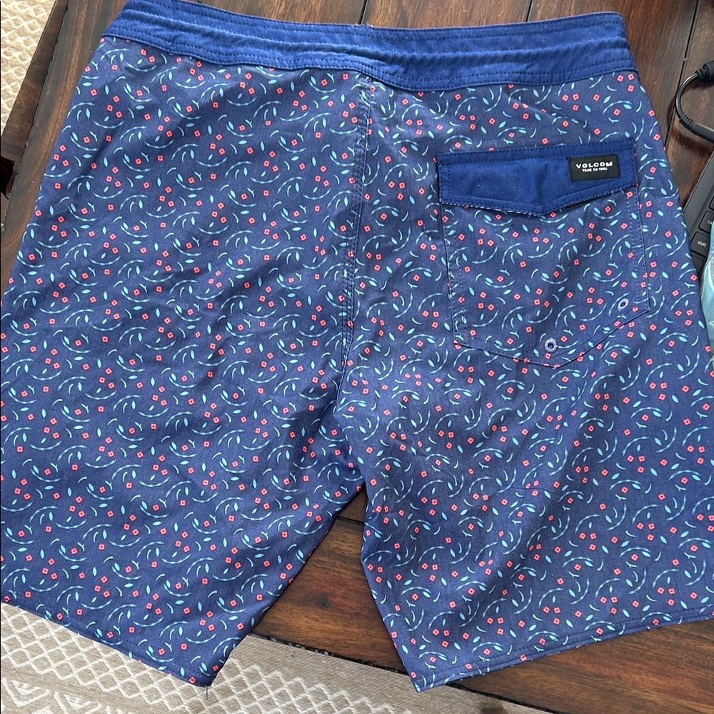 VISSLA Teal and Pink Patterned Board Shorts AND Volcom blue Board Shorts - Picture 5 of 9